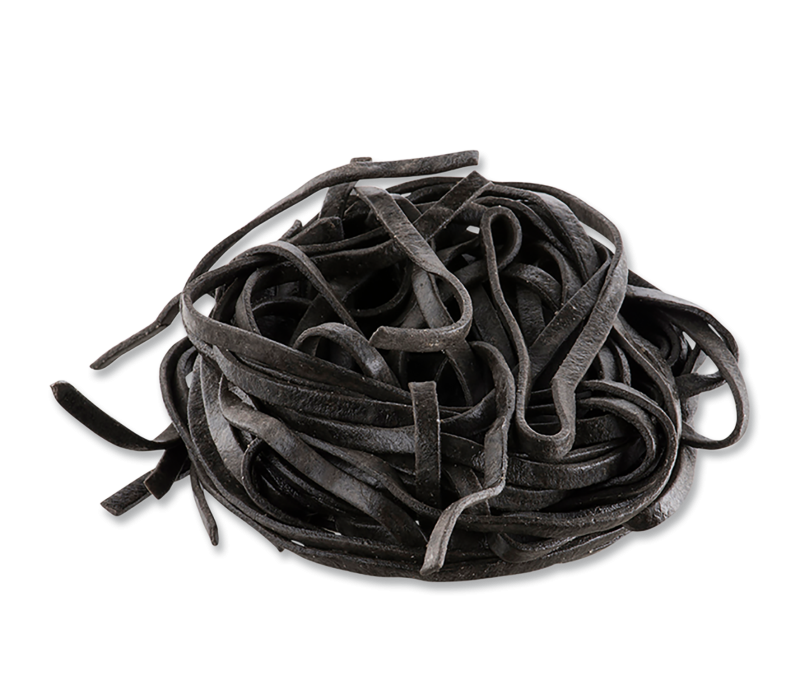 Frische Tagliolini mit Sepiatinte 3mm